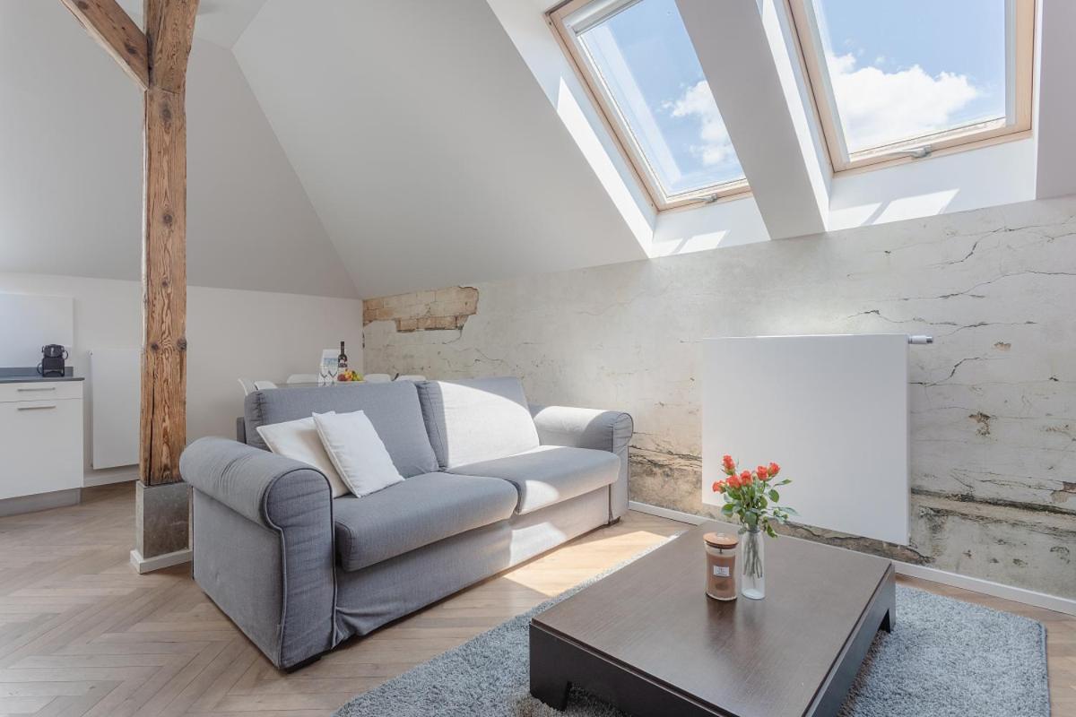 Modern Close To River Praga